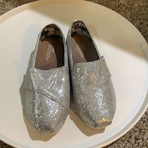 TOMS Silver Glitter Girls Size 11